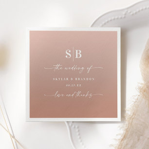 Serviette En Papier Élégant Ombre Clay et Mariage monogramme rose
