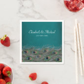 Serviette En Papier Elégant Peacock Feathers Mariage personnalisé (En situation)