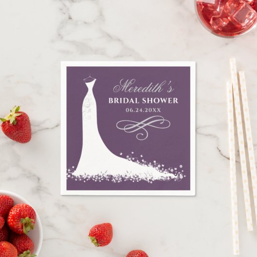 Serviette En Papier Elegant Plum Silver Wedding Gown Bridal Shower (En situation)