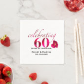 Serviette En Papier Élégant rose floral 60e Anniversaire nom date (En situation)