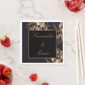 Serviette En Papier Élégant Rose métal or Mariage floral (En situation)