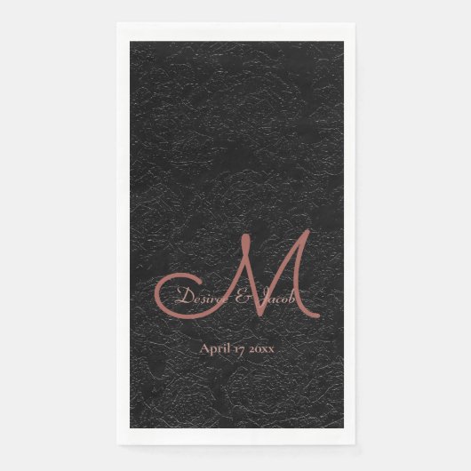 Serviette En Papier Élégant Rose noir or moderne Mariage Monogramme (Devant)