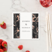 Serviette En Papier Élégant Rose or & marbre noir Mariage (En situation)
