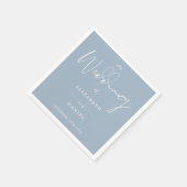 Serviette En Papier Élégant script moderne Mariage bleu poussiéreux (Coin)