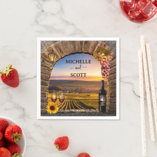 Serviette En Papier Élégant Vignoble Vignoble Mariage à thème (En situation)