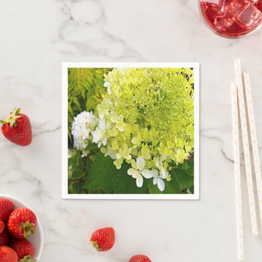 Serviette En Papier Élégante Chartreuse Vert Limelight Hydrangea (En situation)