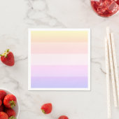 Serviette En Papier Élégante serviettes à rayures arc-en-ciel (En situation)