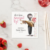 Serviette En Papier Elle a été ramassée à la crème glacée aux fraises (En situation)