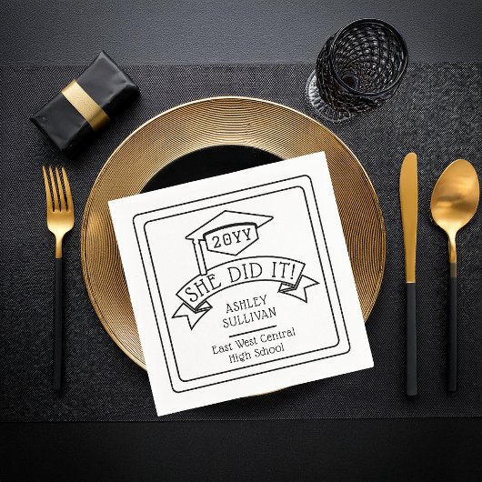 Serviette En Papier Elle L'A Fait Casquette Grad Nom De Graduation | É