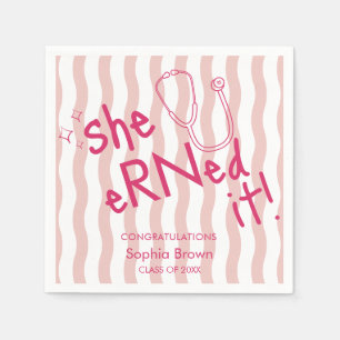 Serviette En Papier Elle l'a mérité - Écharpe rose ondulée - Diplômée