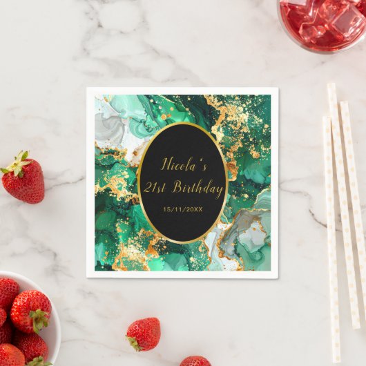 Serviette En Papier Emerald Green and Gold Marble Agate Birthday Party (En situation)