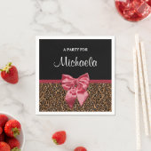 Serviette En Papier Empreinte de léopard élégant Elegant Red Bow et no (En situation)
