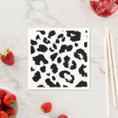 SERVIETTE EN PAPIER EMPREINTE DE LÉOPARD NOIR (En situation)