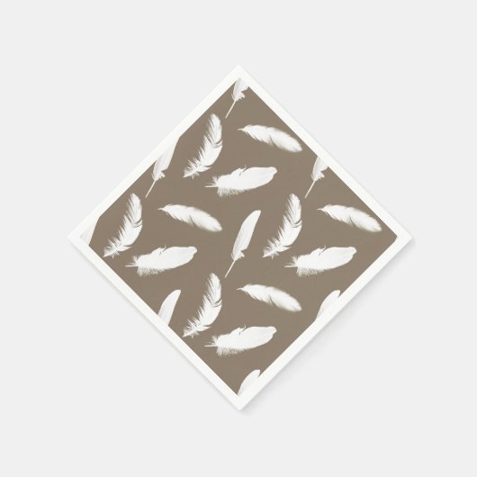Serviette En Papier Empreinte en plumes blanches sur tan taupe (Coin)