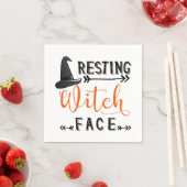 Serviette En Papier face de sorcière au repos (En situation)