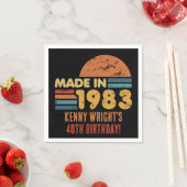 Serviette En Papier Fait En 1983 40e Anniversaire (En situation)