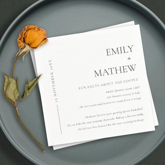 SERVIETTE EN PAPIER FAITS AMUSANTS MINIMAUX DE TYPOGRAPHIE NOIRE ET BL