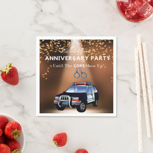 Serviette En Papier Fantaisie Anniversaire Jusqu'À Ce Que Les Policier (En situation)