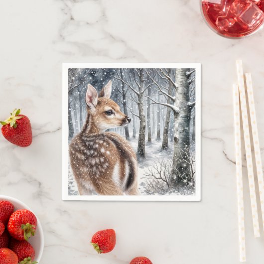 Serviette En Papier Faune Blanche Dans La Forêt D'Hiver (En situation)