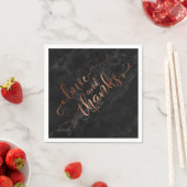Serviette En Papier Faux Copper Script Amour et Merci avec le marbre n (En situation)