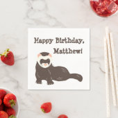 Serviette En Papier Fête d'anniversaire de Ferret Brown personnalisé (En situation)
