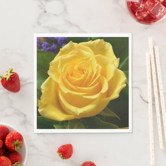 Serviette En Papier Fête de mariage Floral Rose Jaune (En situation)