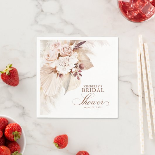 Serviette En Papier Fête des mariées en laiton Pastel Floral Pampas (En situation)