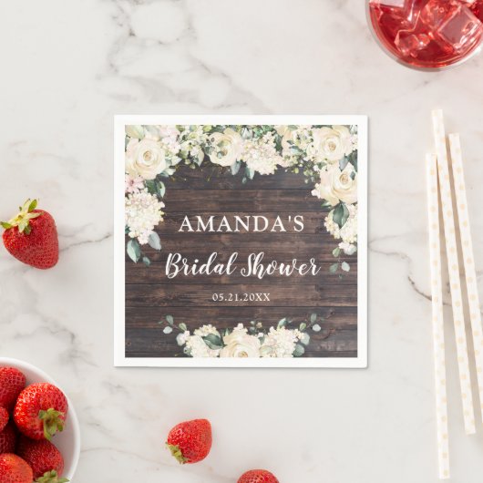 Serviette En Papier Feuillage vert bois rustique boho roses blanches (En situation)