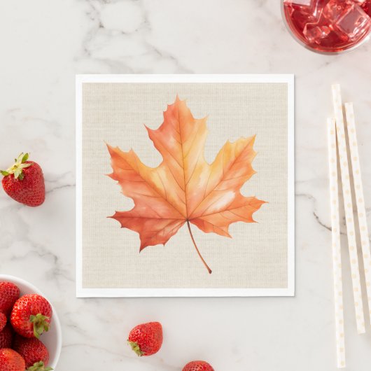 Serviette En Papier Feuille d'érable d'automne sur Burlap (En situation)