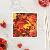 Serviette En Papier Feuilles d'automne colorées, feuille d'érable roug (En situation)