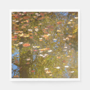 Serviette En Papier Feuilles d'automne et réflexion sur le cours d'eau