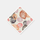 Serviette En Papier Feuilles d'automne sur le beige. (Coin)