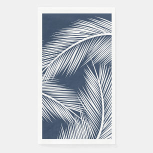 Serviette En Papier Feuilles de palmier blanc sur arrière - plan bleu 
