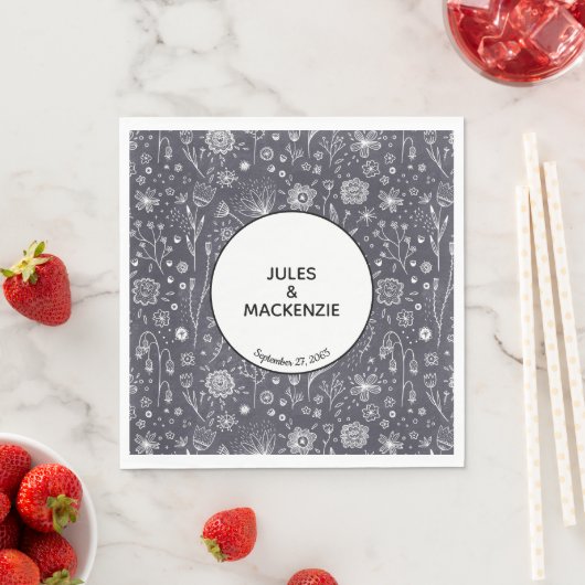 Serviette En Papier Fleur Chalkboard Monochrome Moderne (En situation)