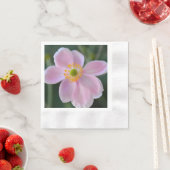 Serviette En Papier Fleur d'anémone japonaise rose (En situation)