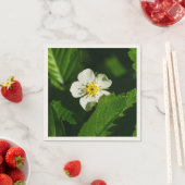 Serviette En Papier Fleur de fraises sauvages (En situation)