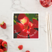 Serviette En Papier Fleur d'Hibiscus rouge au soleil (En situation)