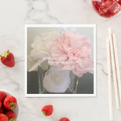 Serviette En Papier Fleurs blanches et roses dans Vase (En situation)