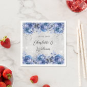 Serviette En Papier Fleurs bleu argent mariage (En situation)