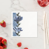 Serviette En Papier Fleurs bleues modernes Mariage d'aquarelle fleurie (En situation)