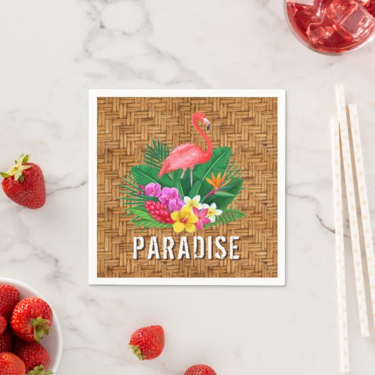 Serviette En Papier Fleurs de Flamant rose sur Motif en osier (En situation)