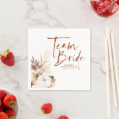 Serviette En Papier Fleurs en terre cuite blanche Équipe de la mariée  (En situation)