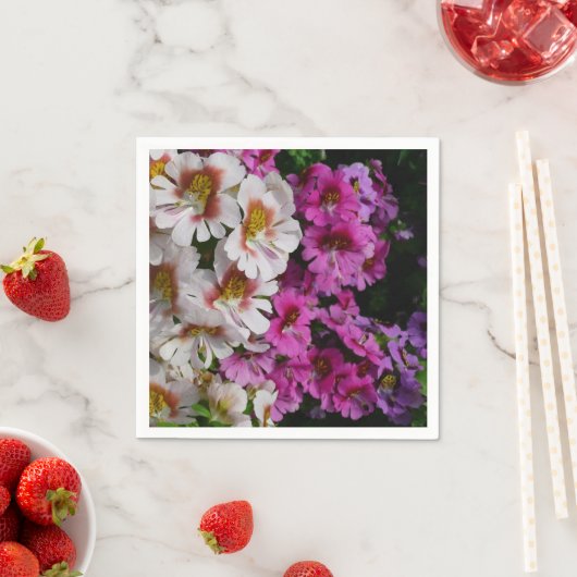 Serviette En Papier Fleurs papillon rose blanc et violet (En situation)