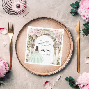 Serviette En Papier Fleurs roses en arche sur une robe verte pour un d