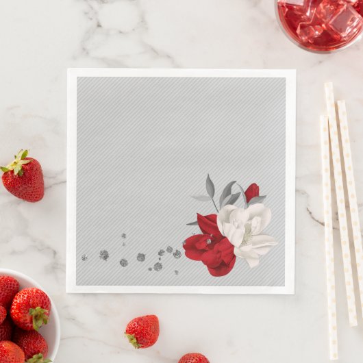 Serviette En Papier fleurs rouges et blanches sur mariage arrière - pl (En situation)