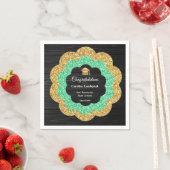 Serviette En Papier Floral Green Gold Graduation (En situation)