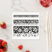 Serviette En Papier Floral noir et blanc (En situation)