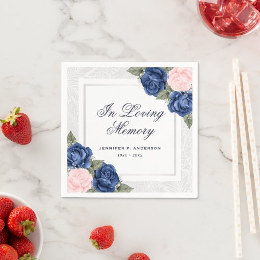 Serviette En Papier Flore D'Argent Rose Dans L'Amour Mémoire Funéraill (En situation)