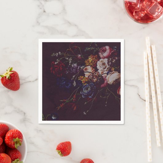 Serviette En Papier Flore foncé élégant bordeaux Moody (En situation)