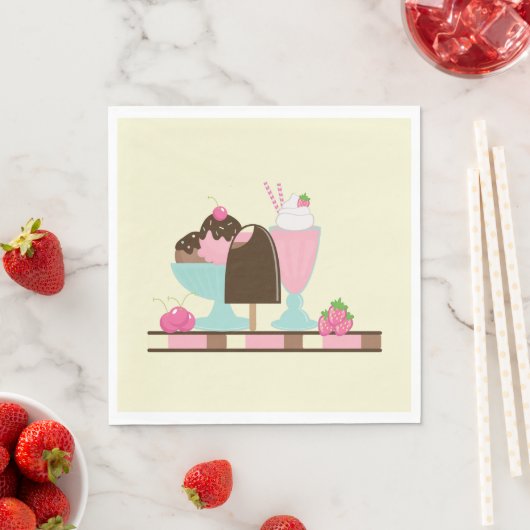 Serviette En Papier Flotte de crème glacée sucrée Sundae & fraise (En situation)